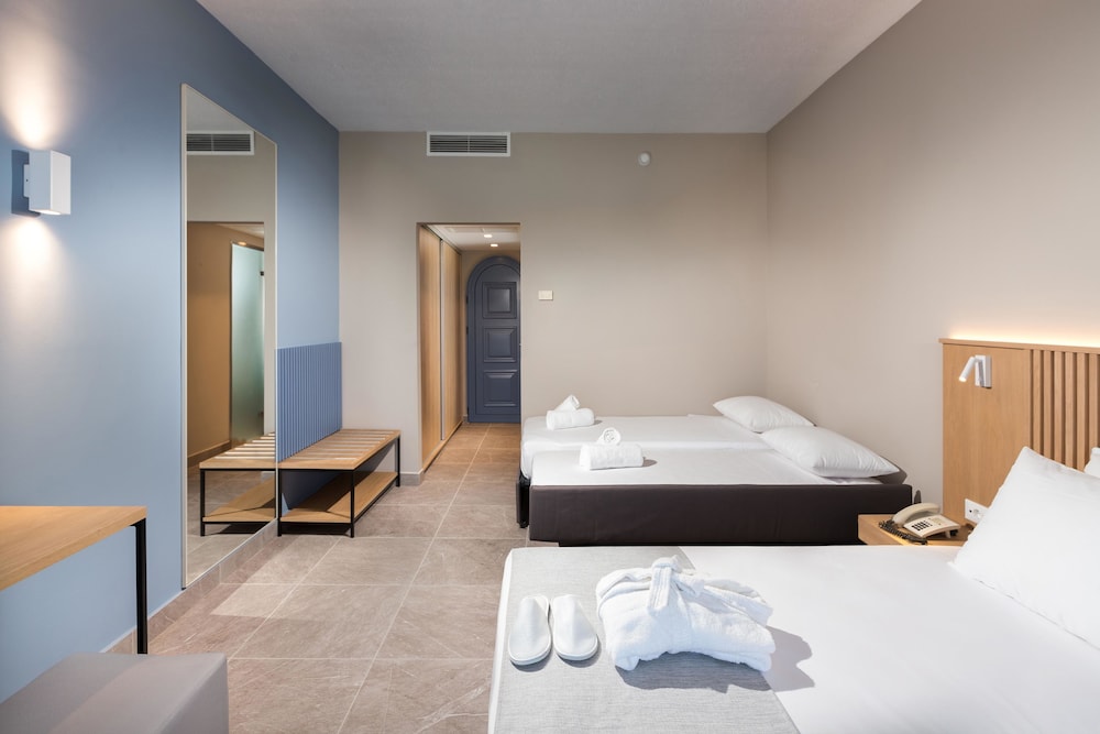 Aeolos Beach Hotel — Hotel rooms in Tigaki, South Aegean