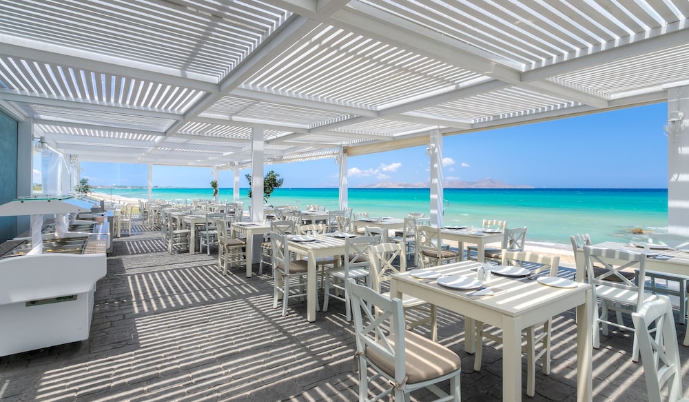 Aeolos Beach Hotel — Restaurant & bars in Tigaki, South Aegean