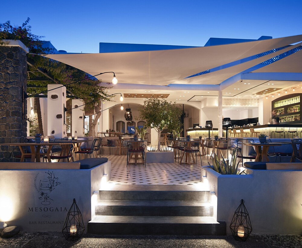 Afroditi Venus Beach Resort — Restaurant & bars in Kamari, South Aegean
