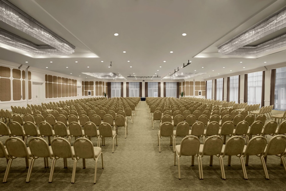 Balmy Foresta - All inclusive — Hotel building in Kemer