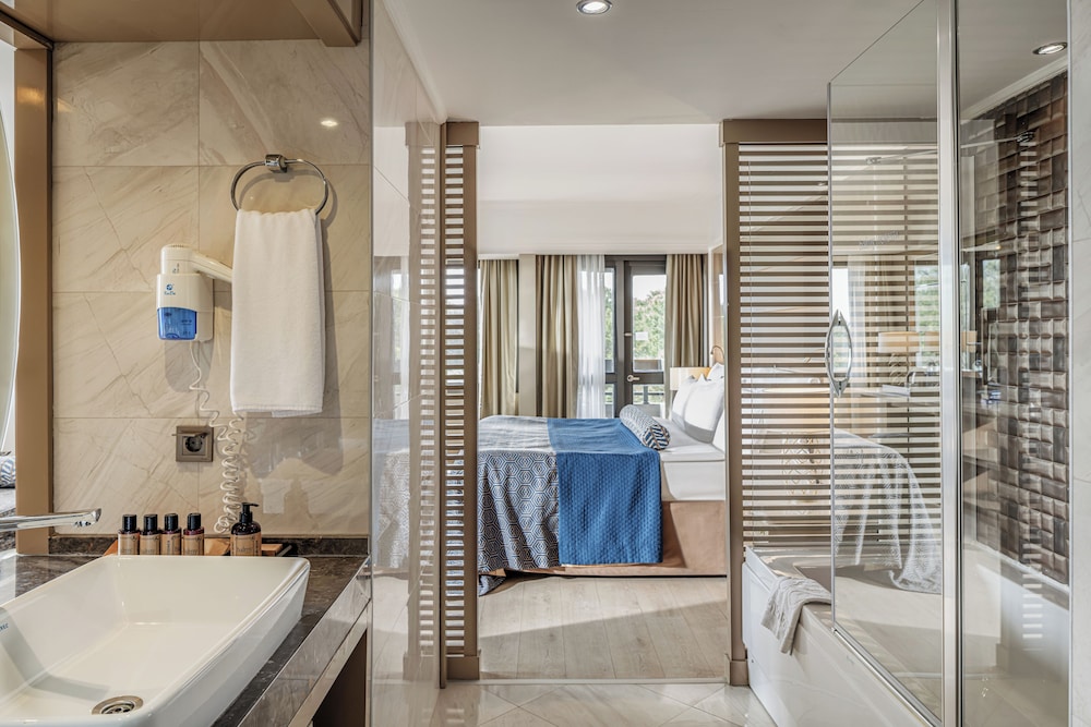 Balmy Foresta - All inclusive — Hotel rooms in Kemer