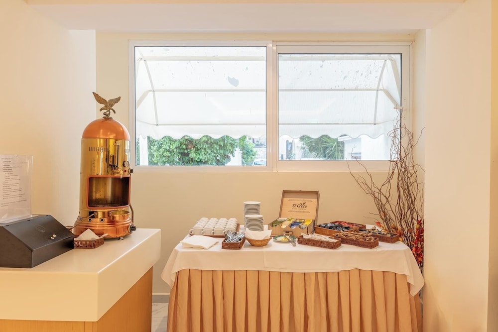 Arte Hotel — Restaurant & bars in Rhodes Town, South Aegean