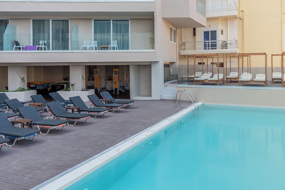 Arte Hotel — Swimming pool in Rhodes Town, South Aegean