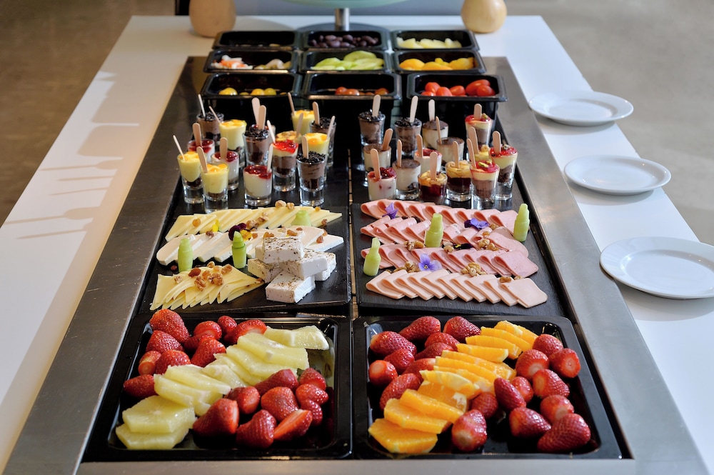 Parthenon Hotel Athens, Vassilicos House of Hospitality — Restaurant & bars in Athens, Attica