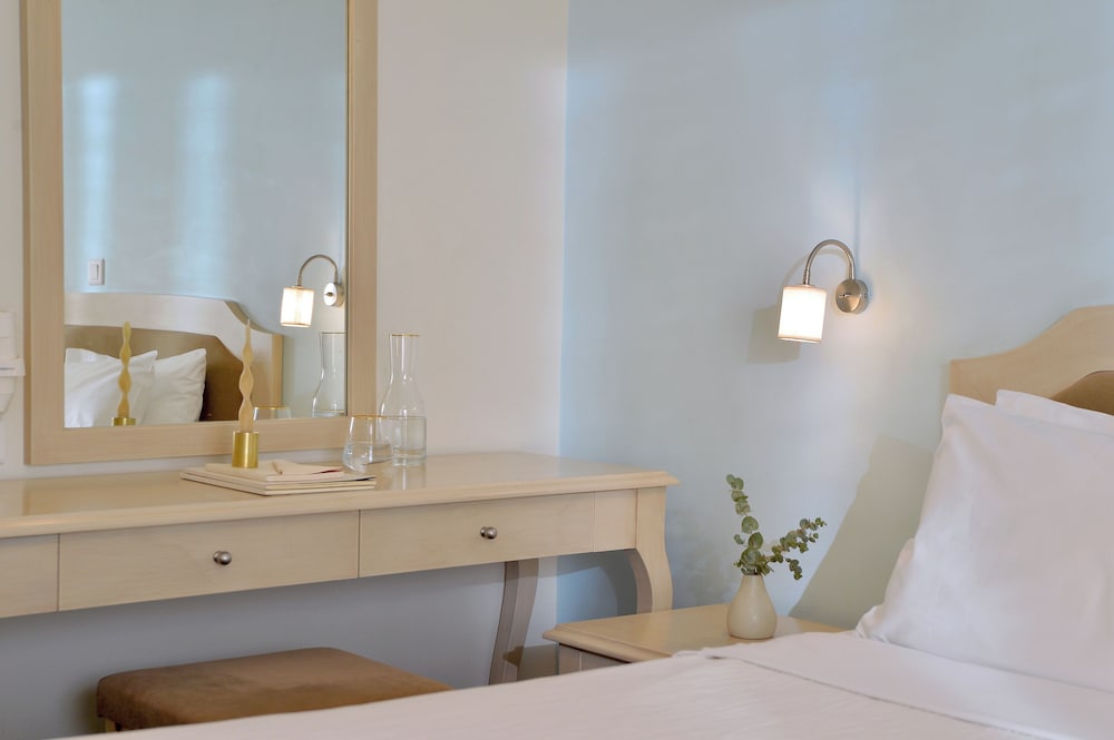Parthenon Hotel Athens, Vassilicos House of Hospitality — Hotel rooms in Athens, Attica