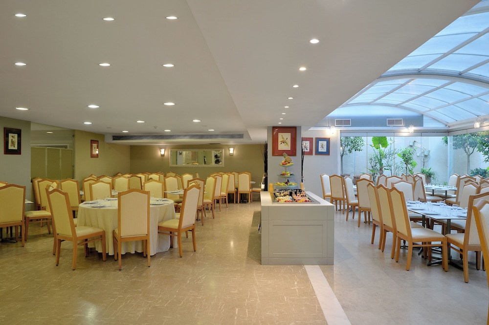 Parthenon Hotel Athens, Vassilicos House of Hospitality — Restaurant & bars in Athens, Attica