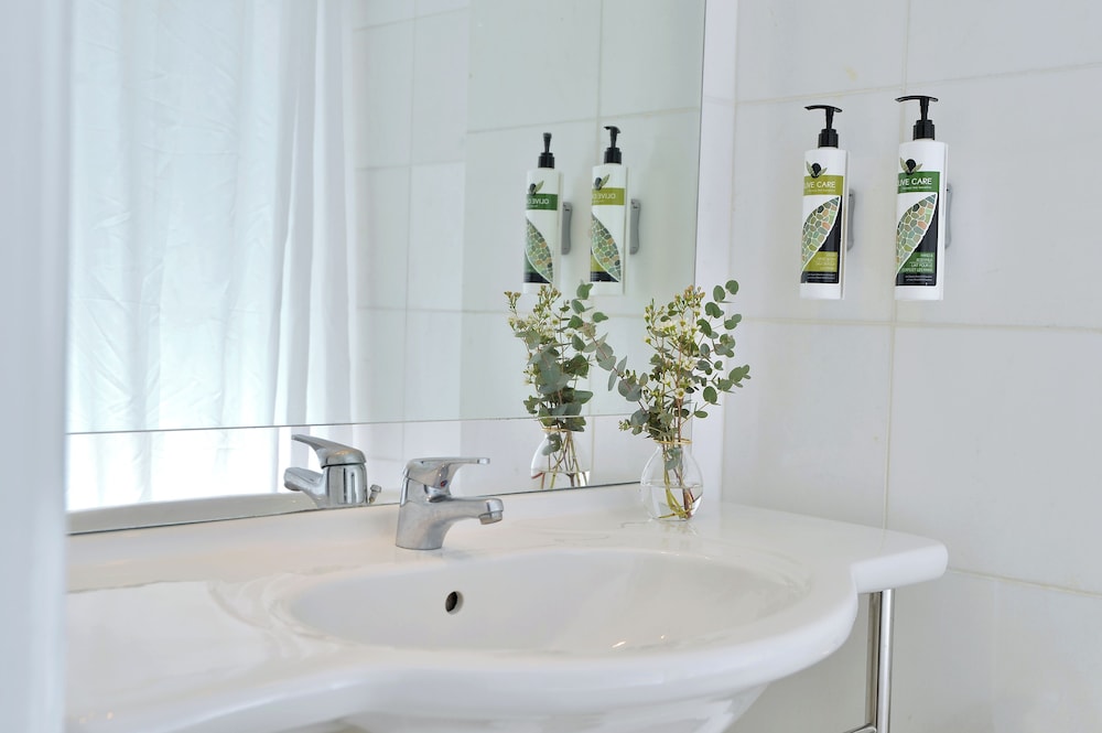 Parthenon Hotel Athens, Vassilicos House of Hospitality — Hotel rooms in Athens, Attica