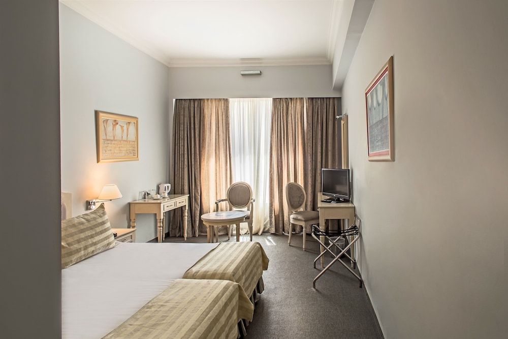Stratos Hotel Athens, Vassilicos House of Hospitality — Hotel rooms in Athens, Attica