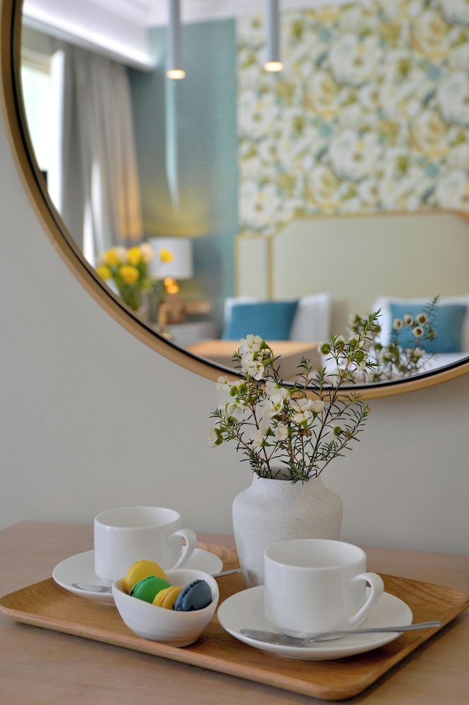 Stratos Hotel Athens, Vassilicos House of Hospitality — Hotel rooms in Athens, Attica