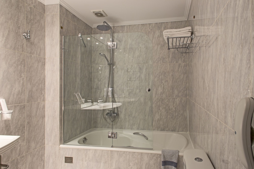 Stratos Hotel Athens, Vassilicos House of Hospitality — Hotel rooms in Athens, Attica