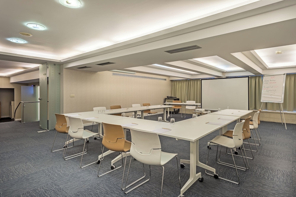 Stratos Hotel Athens, Vassilicos House of Hospitality — Hotel building in Athens, Attica