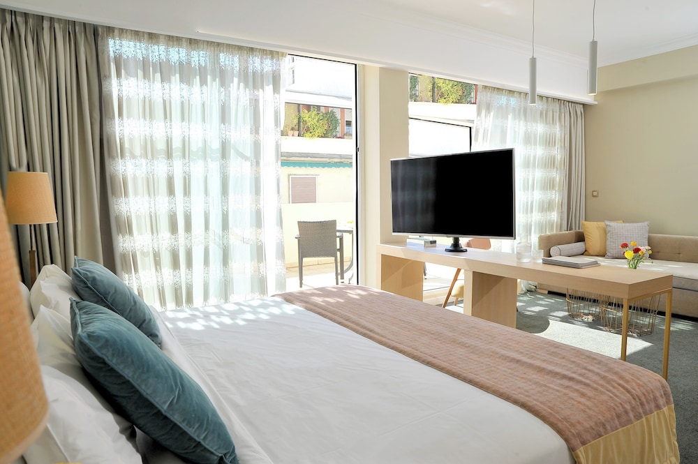 Stratos Hotel Athens, Vassilicos House of Hospitality — Hotel rooms in Athens, Attica