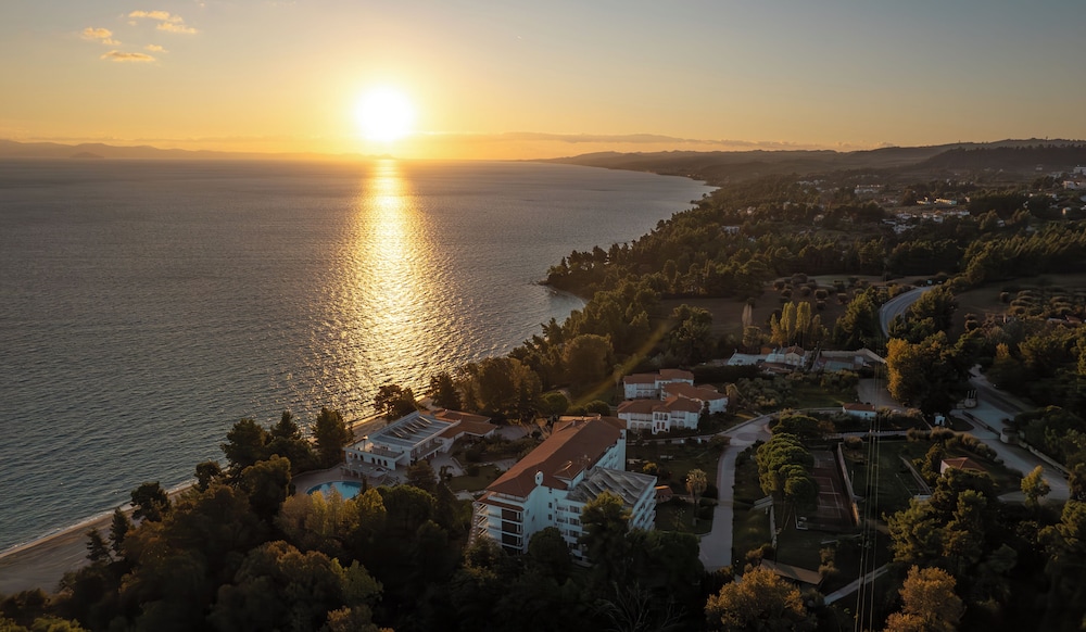 Mitsis Selection Azure — Hotel building in Kriopigi, Central Macedonia