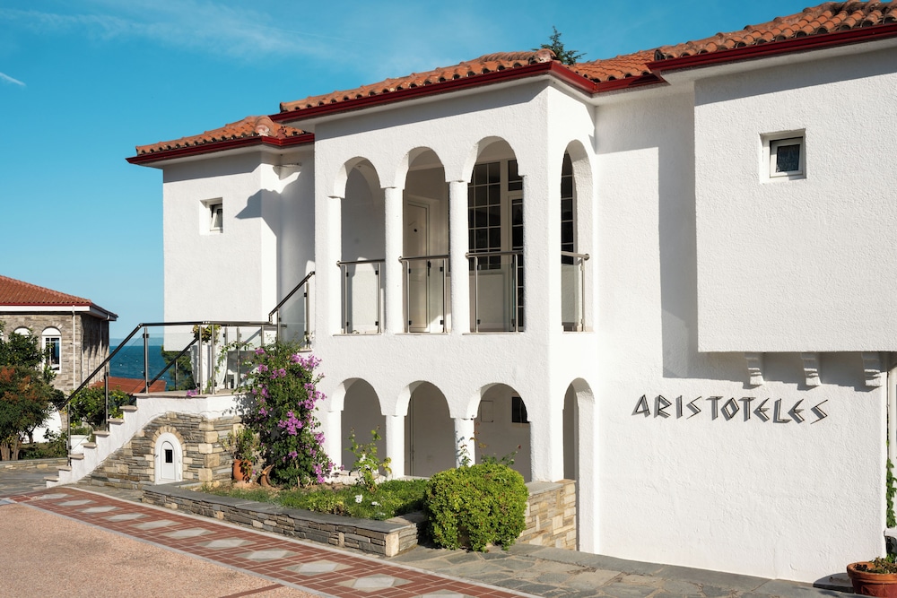 Mitsis Selection Azure — Hotel building in Kriopigi, Central Macedonia