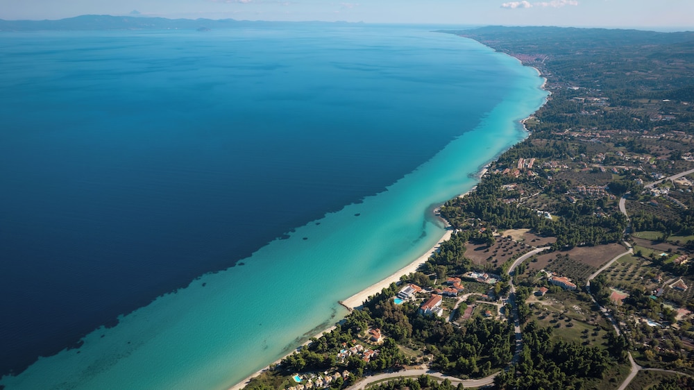 Mitsis Selection Azure — Beach in Kriopigi, Central Macedonia