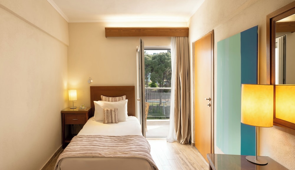 Mitsis Selection Azure — Hotel rooms in Kriopigi, Central Macedonia