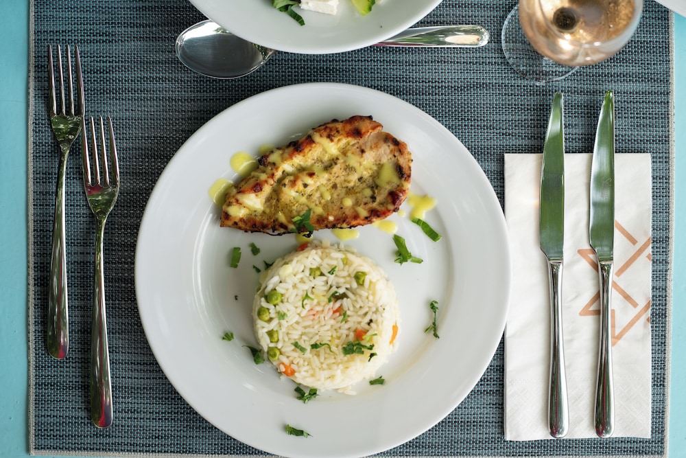 Mitsis Selection Azure — Restaurant & bars in Kriopigi, Central Macedonia