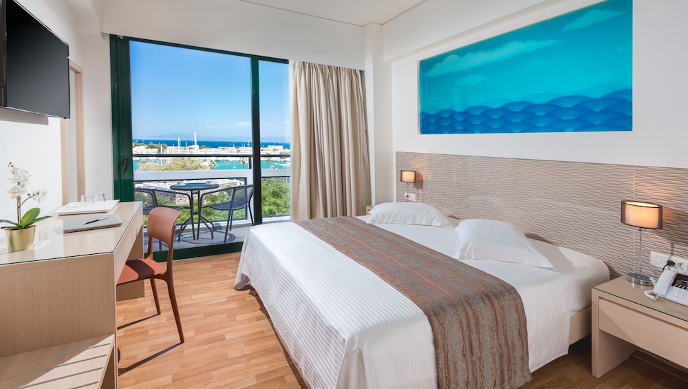 Alexandra Hotel — Hotel rooms in Kos Town, South Aegean