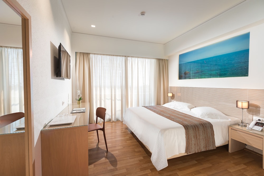 Alexandra Hotel — Hotel rooms in Kos Town, South Aegean