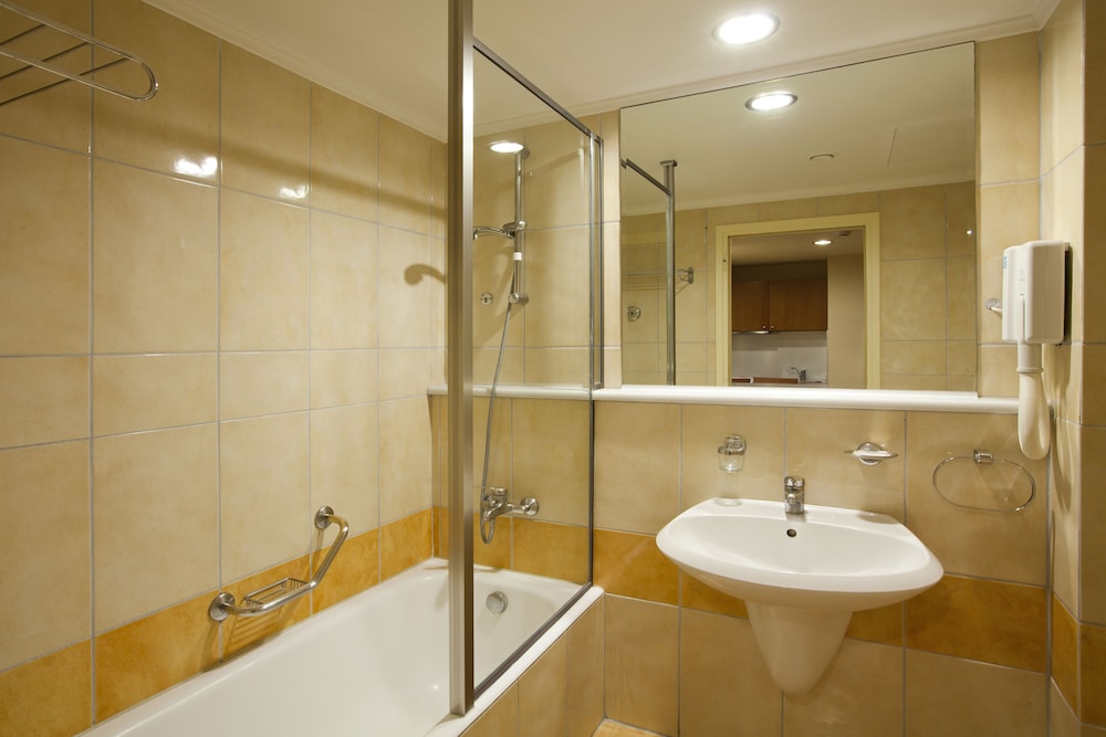 Alexandra Hotel — Hotel rooms in Kos Town, South Aegean