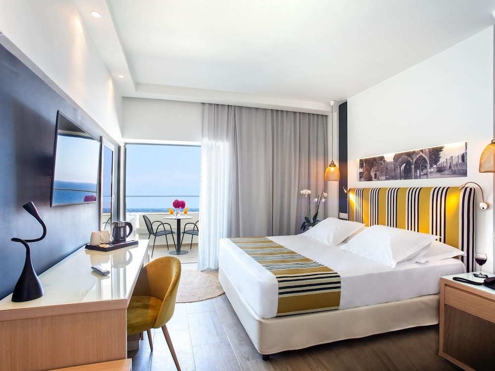 Mercure Rhodes Alexia Hotel & Spa — Hotel rooms in Rhodes Town, South Aegean
