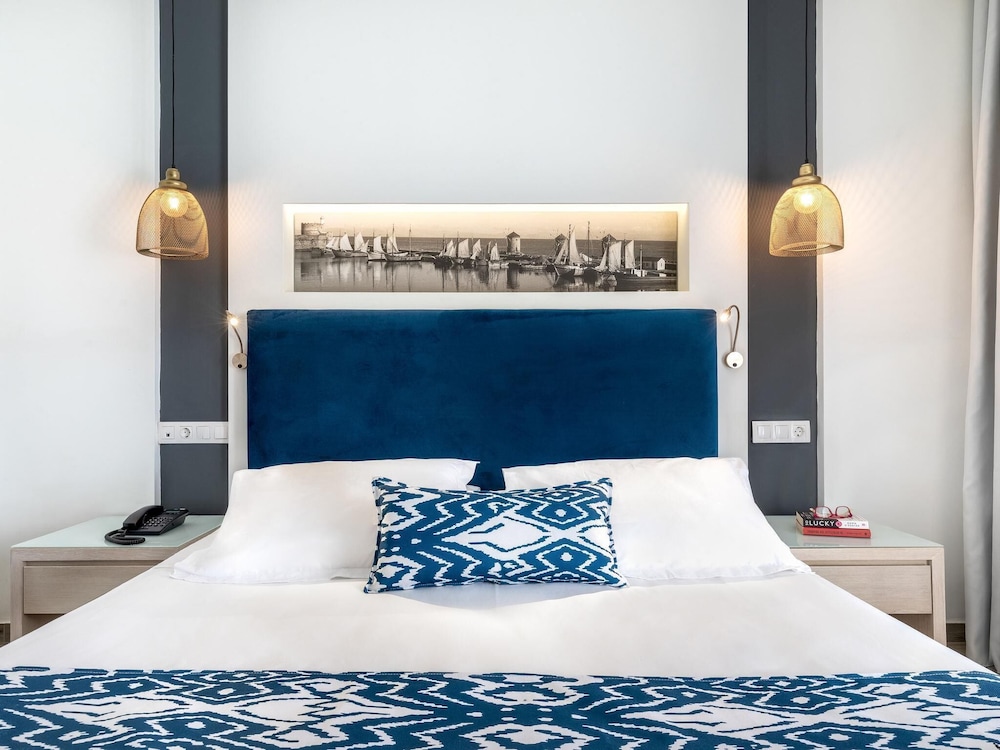 Mercure Rhodes Alexia Hotel & Spa — Hotel rooms in Rhodes Town, South Aegean