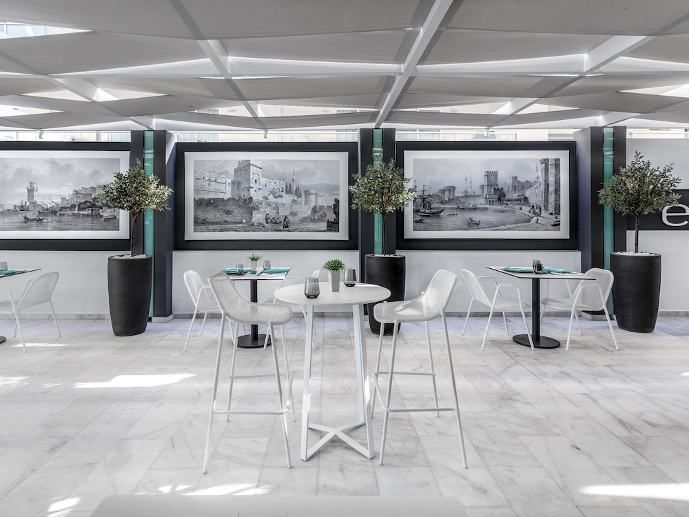 Mercure Rhodes Alexia Hotel & Spa — Restaurant & bars in Rhodes Town, South Aegean
