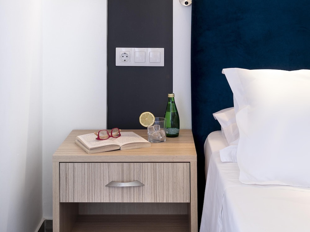 Mercure Rhodes Alexia Hotel & Spa — Hotel rooms in Rhodes Town, South Aegean