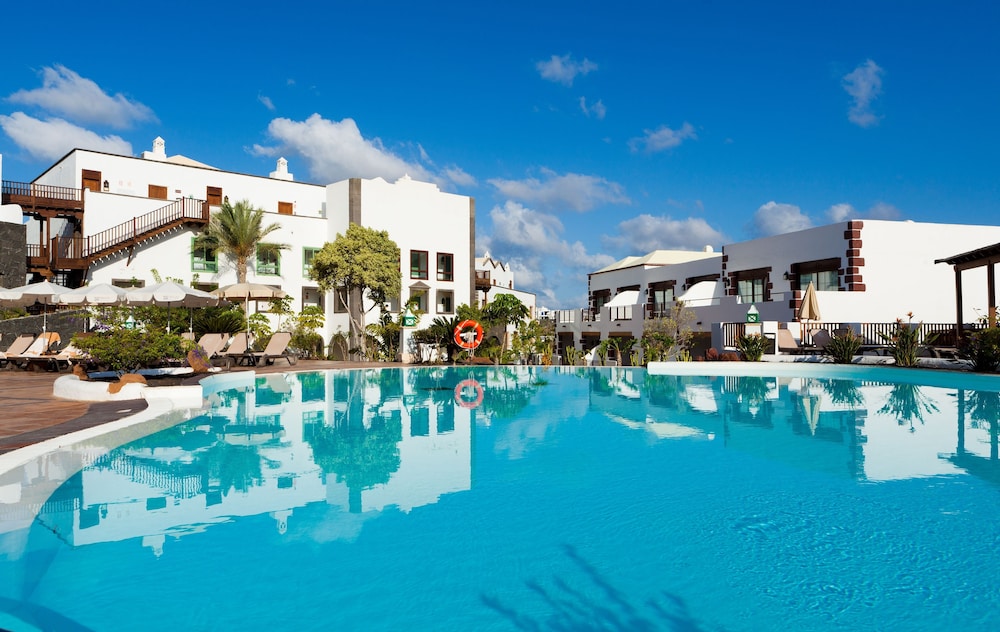 Gran Tagoro Family & Fun Playa Blanca — Swimming pool in Playa Blanca, Canary Islands