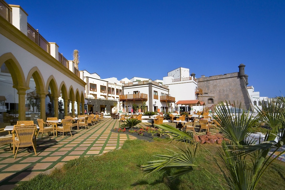 Gran Tagoro Family & Fun Playa Blanca — Restaurant & bars in Playa Blanca, Canary Islands