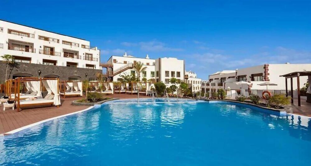 Gran Tagoro Family & Fun Playa Blanca — Swimming pool in Playa Blanca, Canary Islands