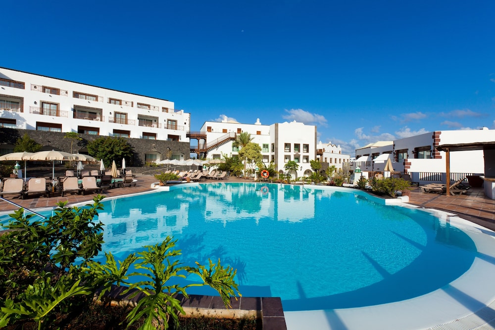 Gran Tagoro Family & Fun Playa Blanca — Swimming pool in Playa Blanca, Canary Islands