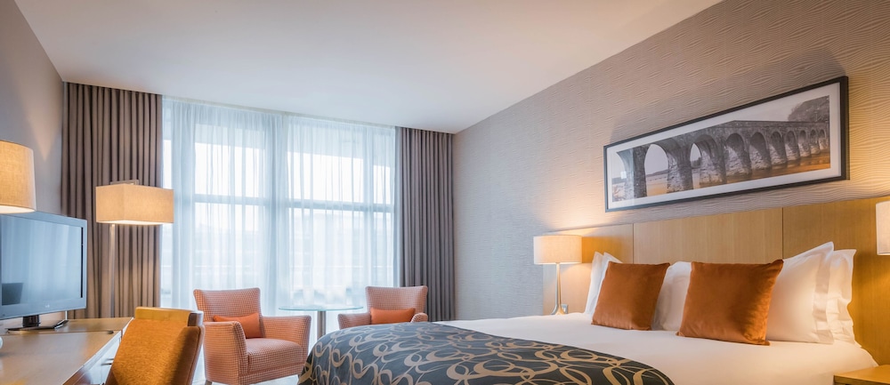 Clayton Hotel Cardiff Lane — Hotel rooms in Dublin, Dublin City