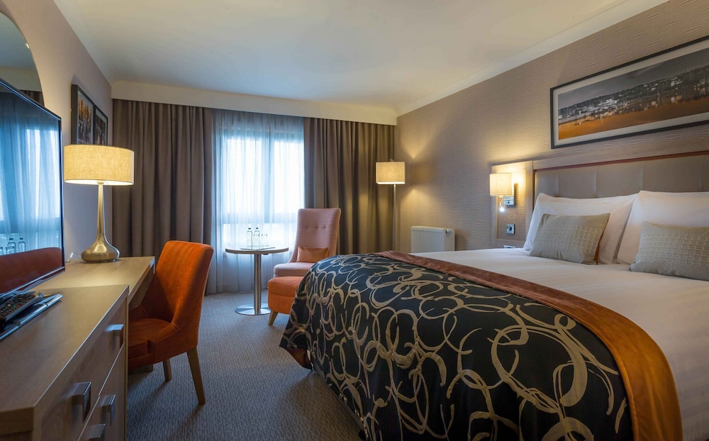 Clayton Hotel Cardiff Lane — Hotel rooms in Dublin, Dublin City