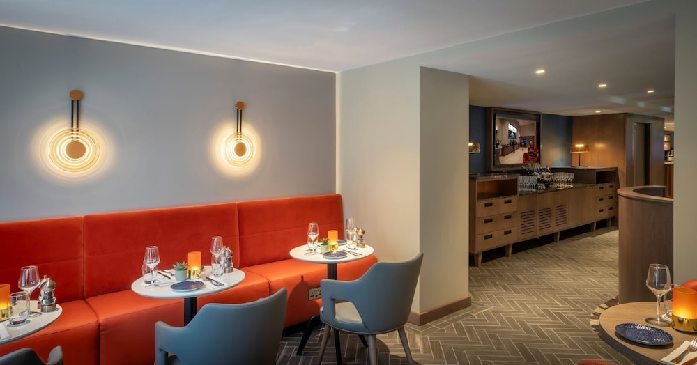 Clayton Hotel Cardiff Lane — Restaurant & bars in Dublin, Dublin City