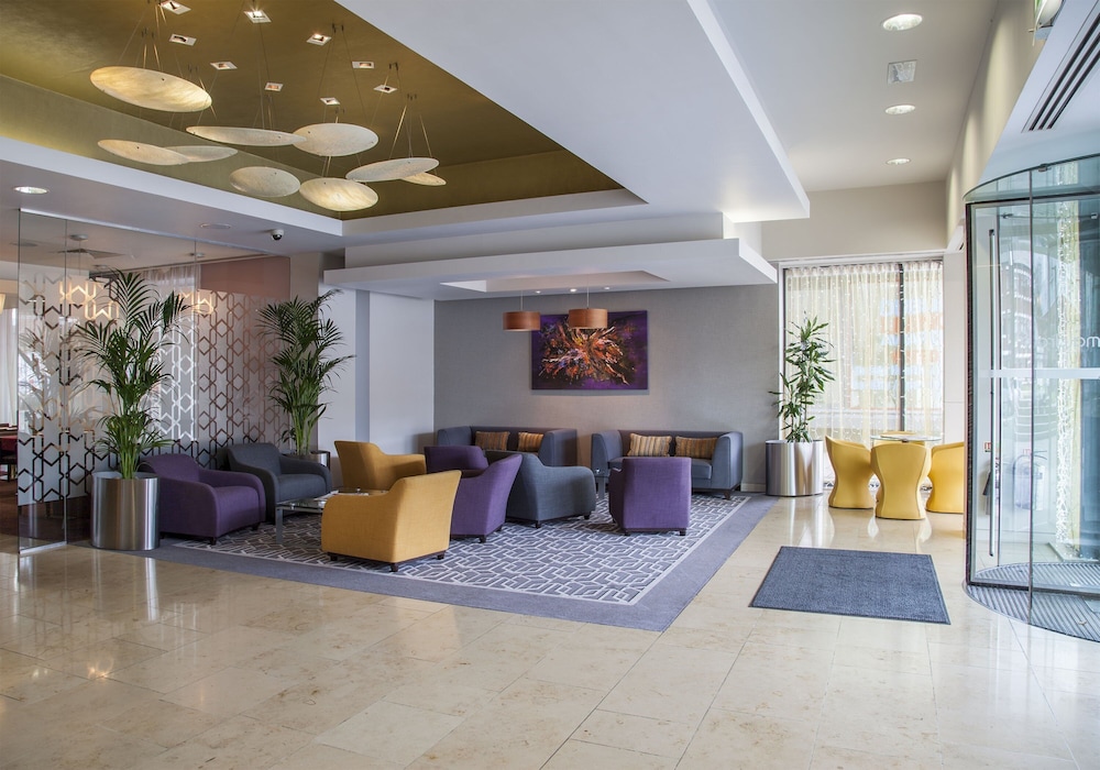 Maldron Hotel Smithfield Dublin City — Hotel building in Dublin, Dublin City