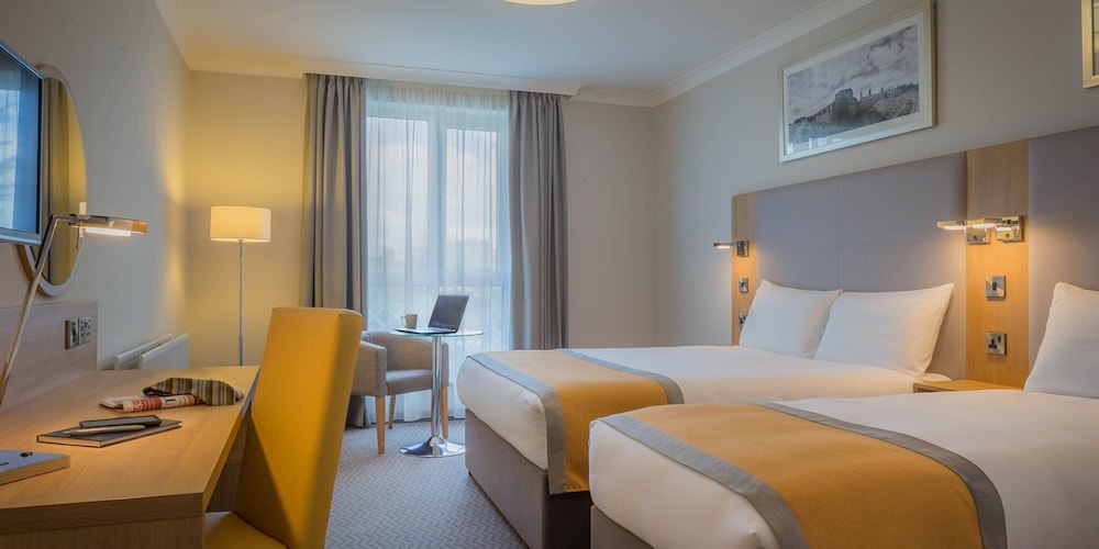 Maldron Hotel & Leisure Centre Tallaght — Hotel rooms in Dublin, Dublin City