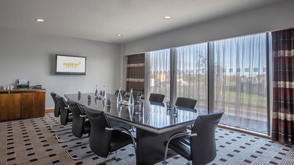 Maldron Hotel & Leisure Centre Tallaght — Hotel rooms in Dublin, Dublin City