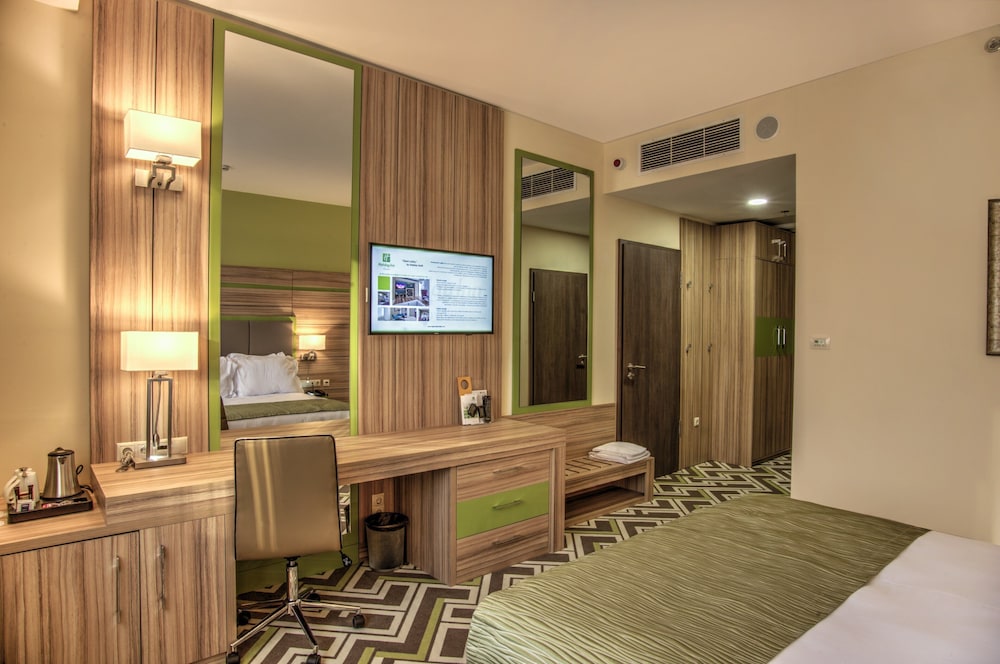 Holiday Inn Plovdiv by IHG — Hotel rooms in Plovdiv, Plovdiv