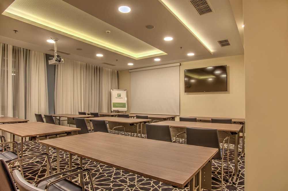 Holiday Inn Plovdiv by IHG — Hotel building in Plovdiv, Plovdiv