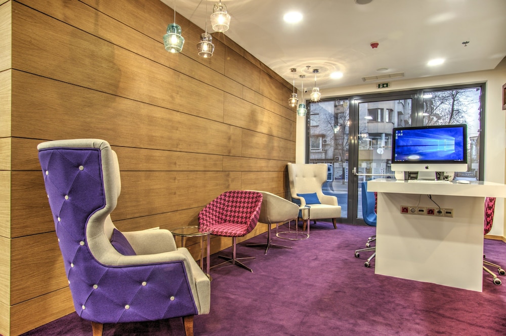 Holiday Inn Plovdiv by IHG — Hotel building in Plovdiv, Plovdiv