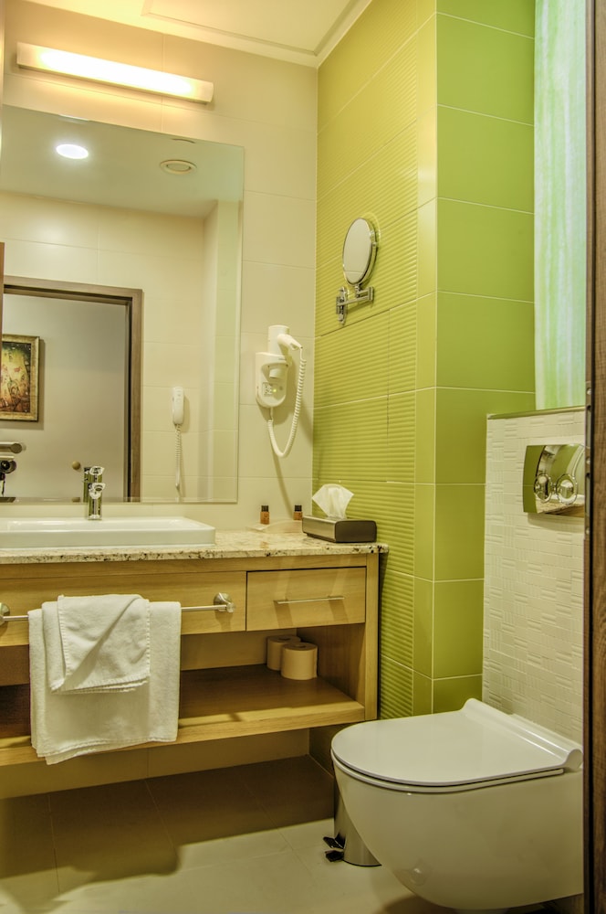 Holiday Inn Plovdiv by IHG — Hotel rooms in Plovdiv, Plovdiv