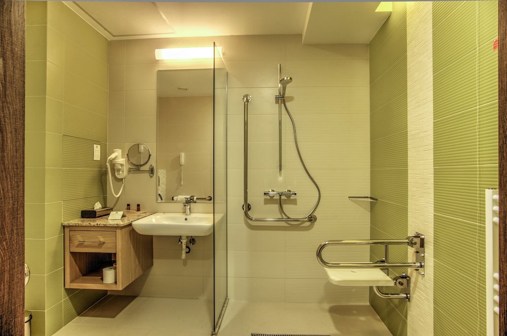 Holiday Inn Plovdiv by IHG — Hotel rooms in Plovdiv, Plovdiv