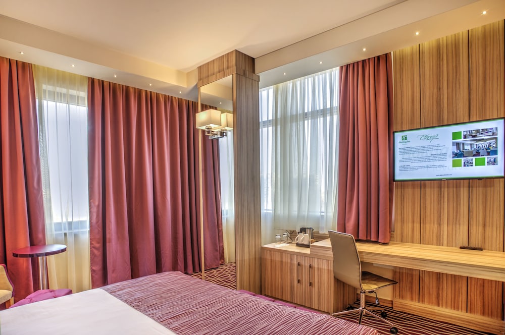 Holiday Inn Plovdiv by IHG — Hotel rooms in Plovdiv, Plovdiv