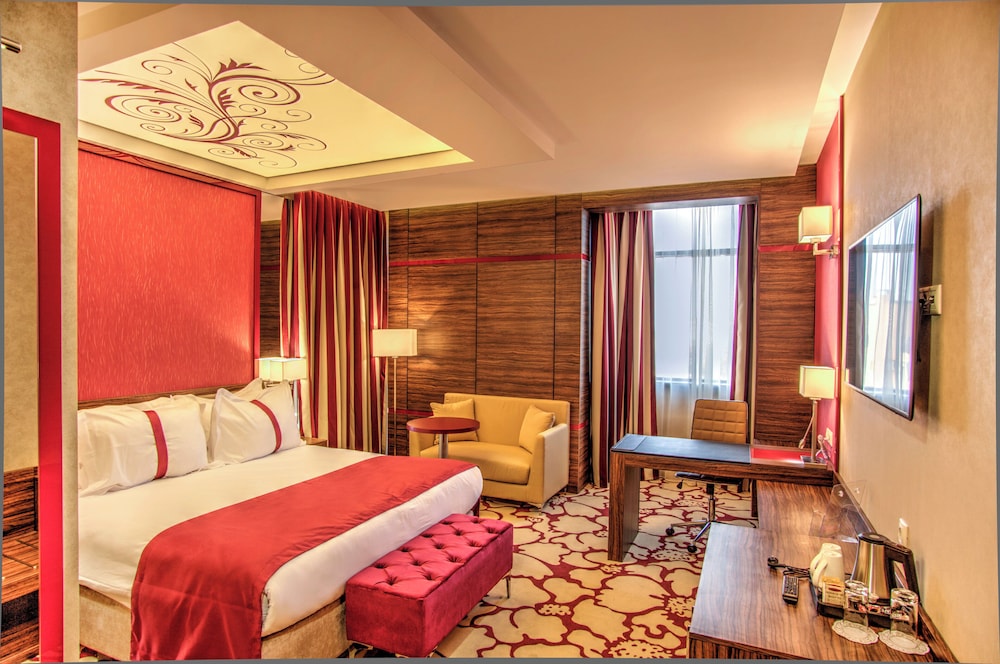 Holiday Inn Plovdiv by IHG — Hotel rooms in Plovdiv, Plovdiv