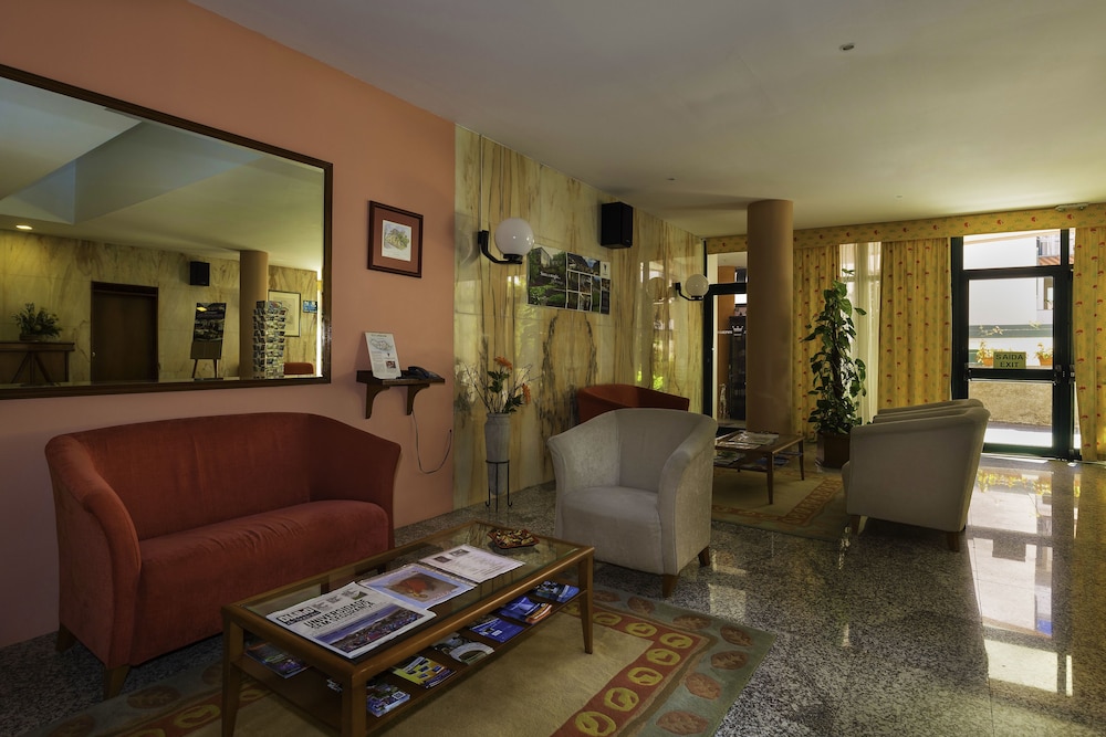 Aparthotel Imperatriz — Hotel rooms in Funchal, Madeira