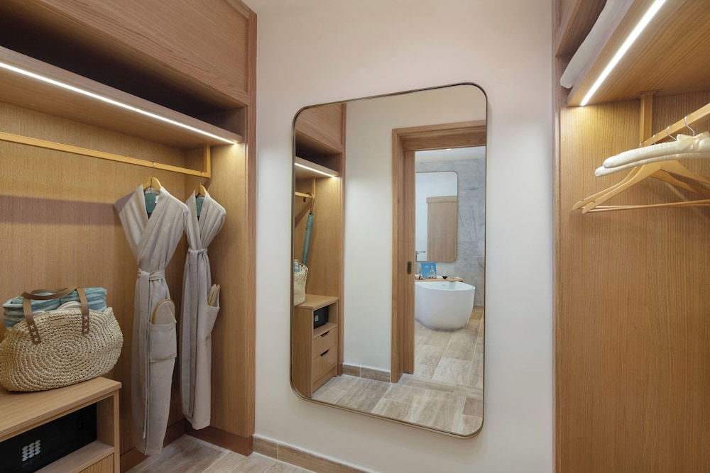 Paradisus Palma Real Golf & Spa Resort All Inclusive — Hotel rooms in Bavaro, La Altagracia