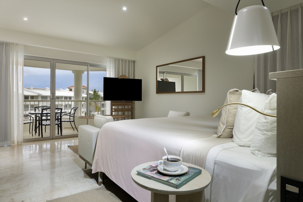 Paradisus Palma Real Golf & Spa Resort All Inclusive — Hotel rooms in Bavaro, La Altagracia