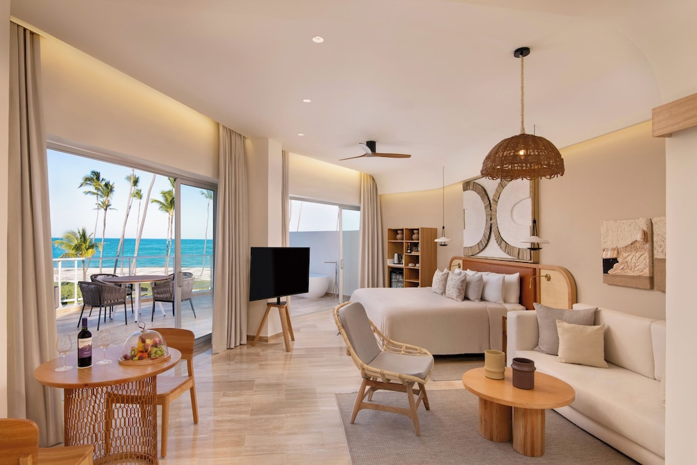 Paradisus Palma Real Golf & Spa Resort All Inclusive — Hotel rooms in Bavaro, La Altagracia