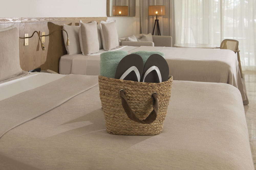Paradisus Palma Real Golf & Spa Resort All Inclusive — Hotel rooms in Bavaro, La Altagracia